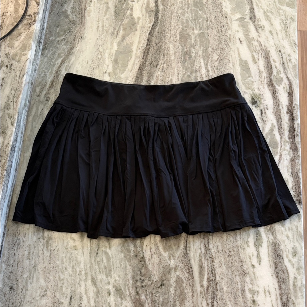 Women's Black Pleated Mini Skirt